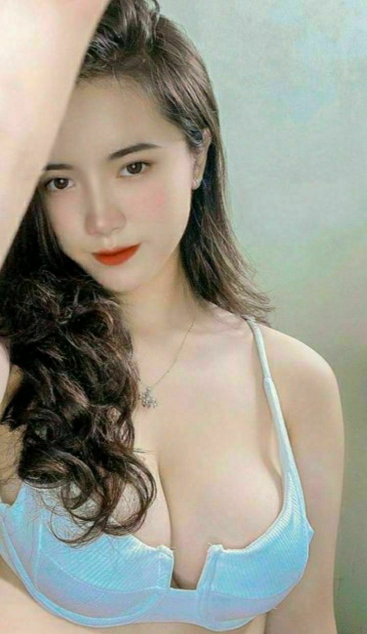 Cậu học trò xuất đầy miệng cô giáo trẻ đến nhà dạy kèm